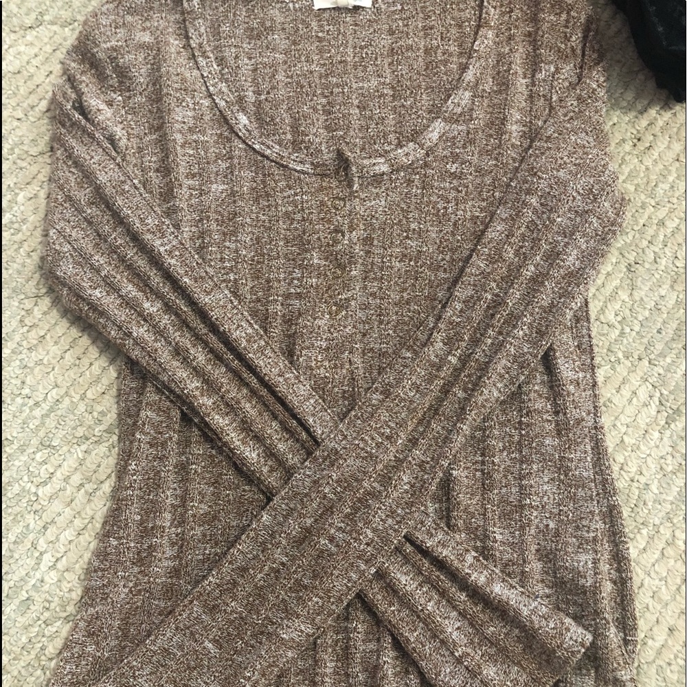 Long sleeve top